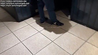 Amateur Couple Gets Watched And Fucked By A Stranger In An Adult Cinema